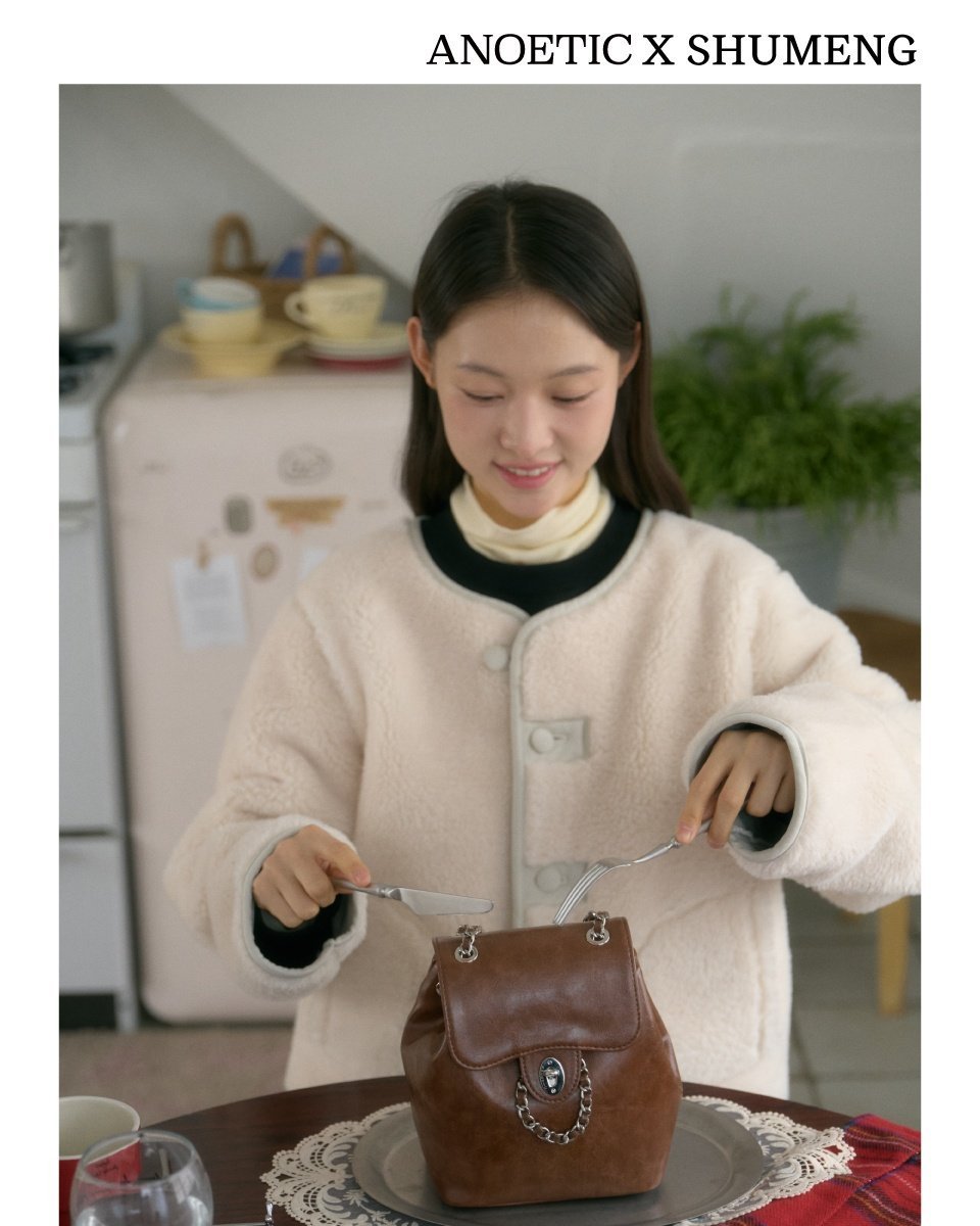 ☆韓国の人気☆【ANOETIC】☆ANC FLAP MINI BA.G☆関税込☆ ☆韓国の人気☆【ANOETIC】☆ANC FLAP MINI BA.G☆関税込